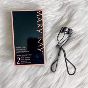 Eyelash curler